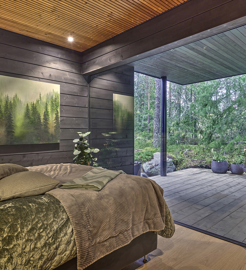 Modern log home, bedroom